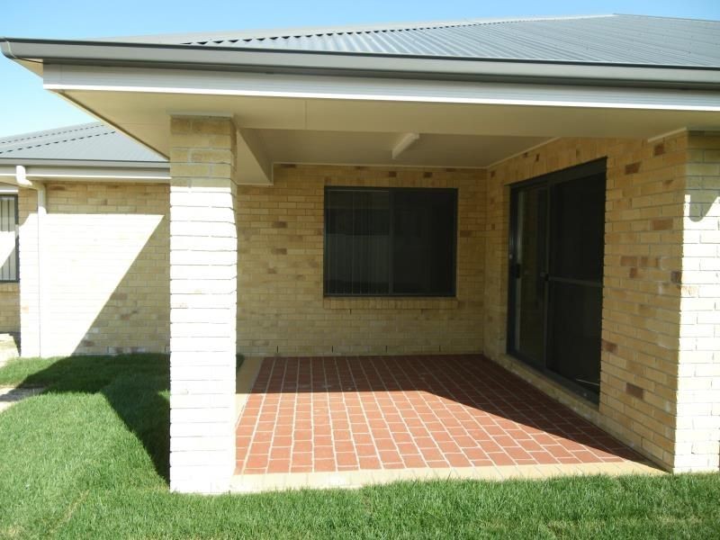 64 Diamond Drive, Orange NSW 2800