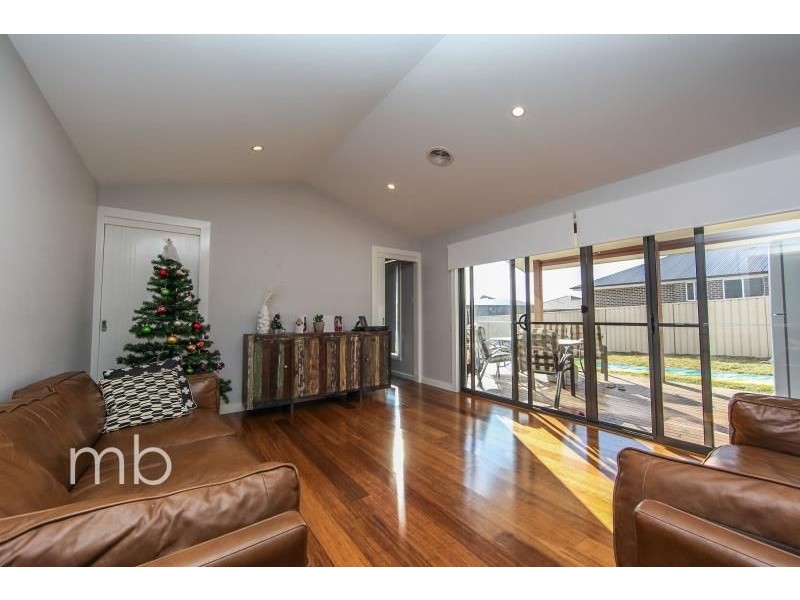 12 Turquoise Way, Orange NSW 2800