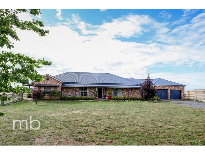 35 Buesnel Lane, Millthorpe NSW 2798