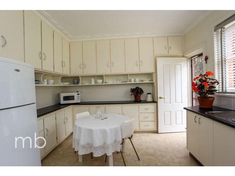 61 Casey Street, Orange NSW 2800