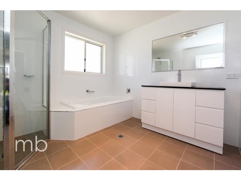 69 Glasson Drive, Orange NSW 2800