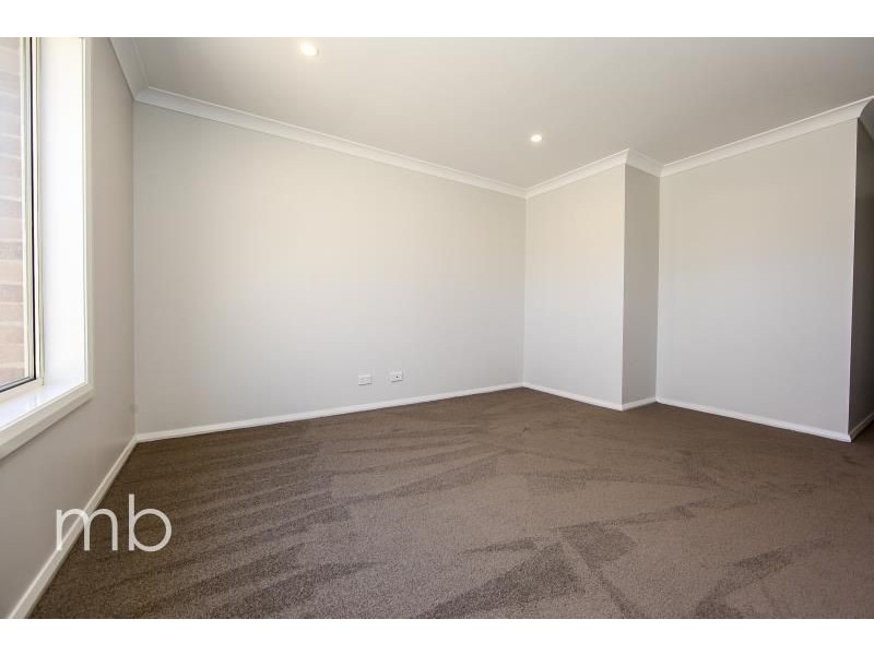 69 Glasson Drive, Orange NSW 2800