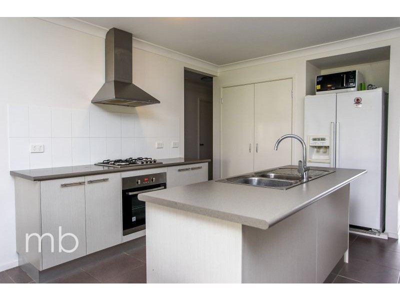 14 Sullivan Circuit, Orange NSW 2800