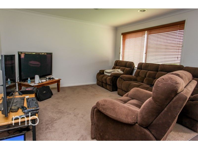 14 Sullivan Circuit, Orange NSW 2800