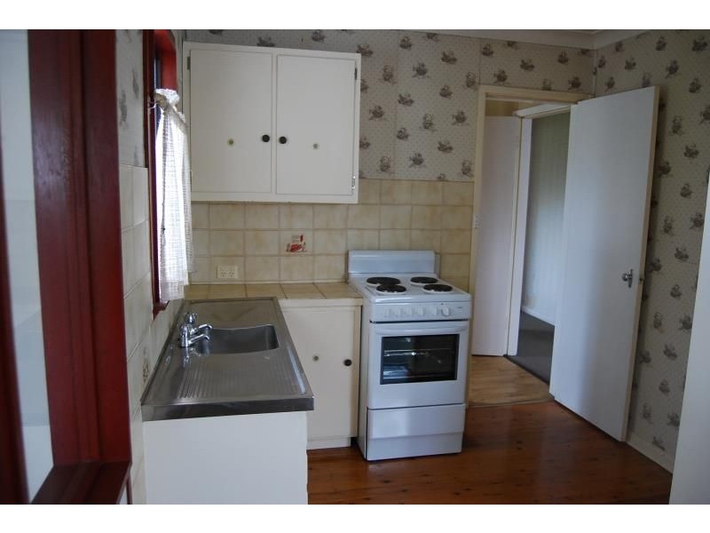 101 Woodward Street, Orange NSW 2800
