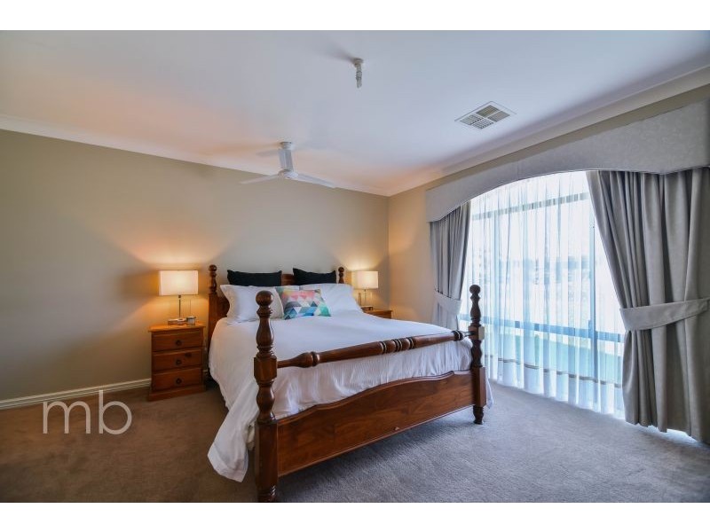 18 Jonathon Road, Orange NSW 2800