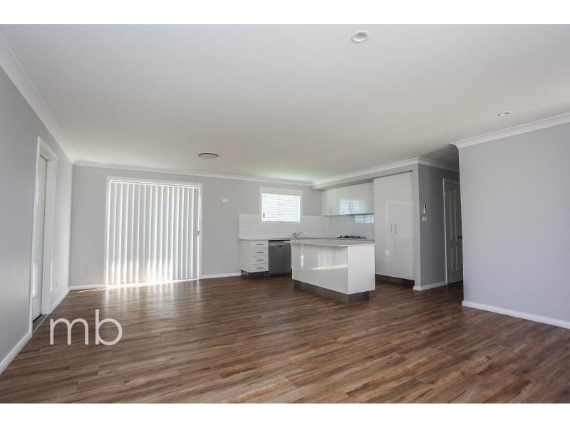 2/79a Bletchington Street, Orange NSW 2800