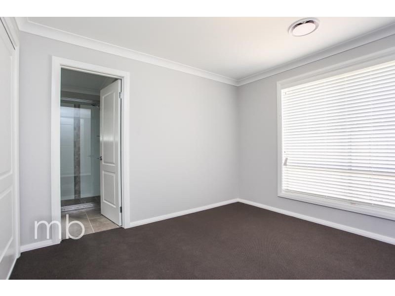 2/79a Bletchington Street, Orange NSW 2800