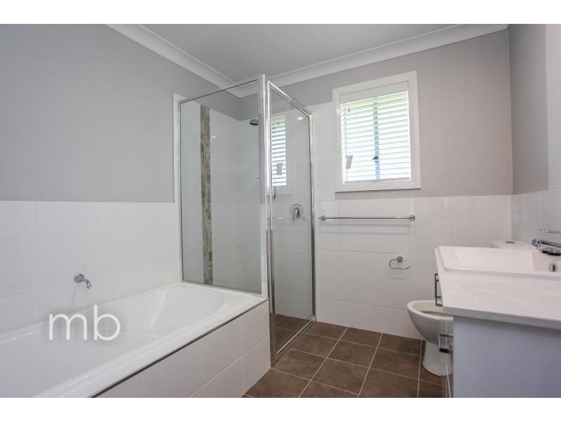 2/79a Bletchington Street, Orange NSW 2800