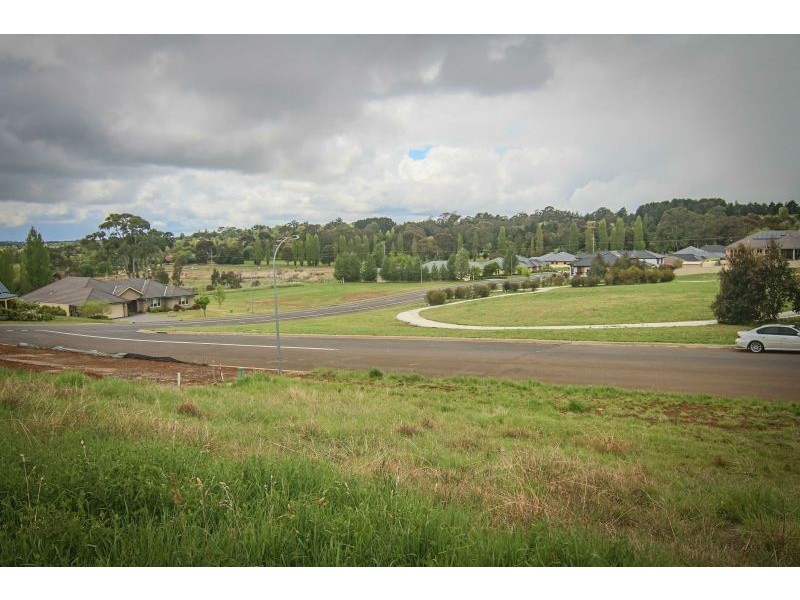 6 Isaac Drive, Orange NSW 2800