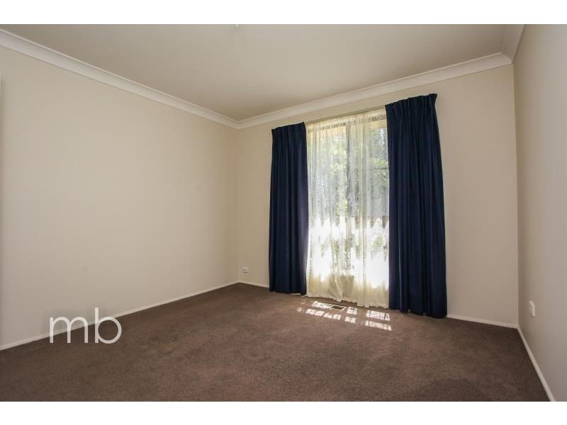 1 Fraser Place, Orange NSW 2800