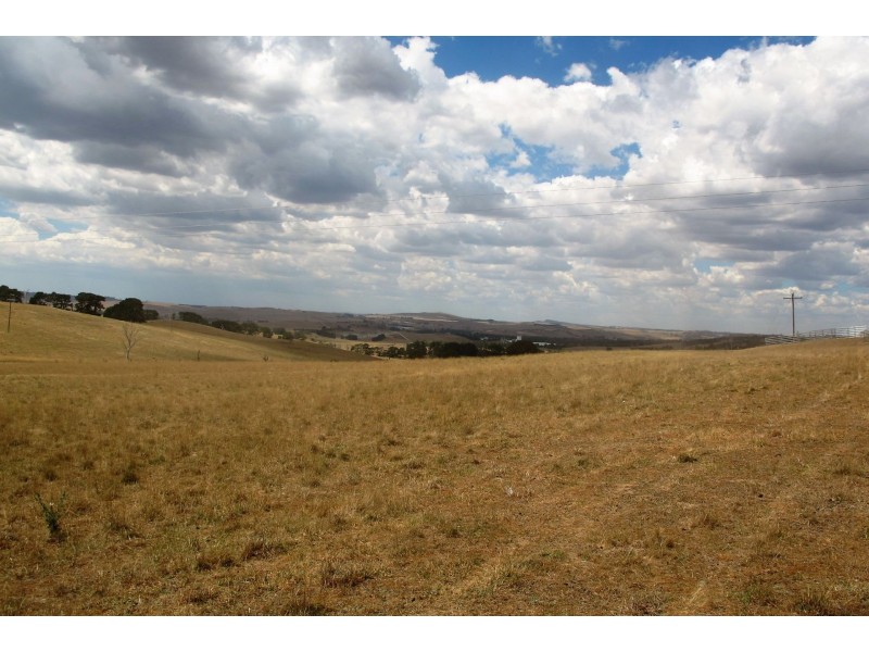 9 Limestone Lane, Blayney NSW 2799