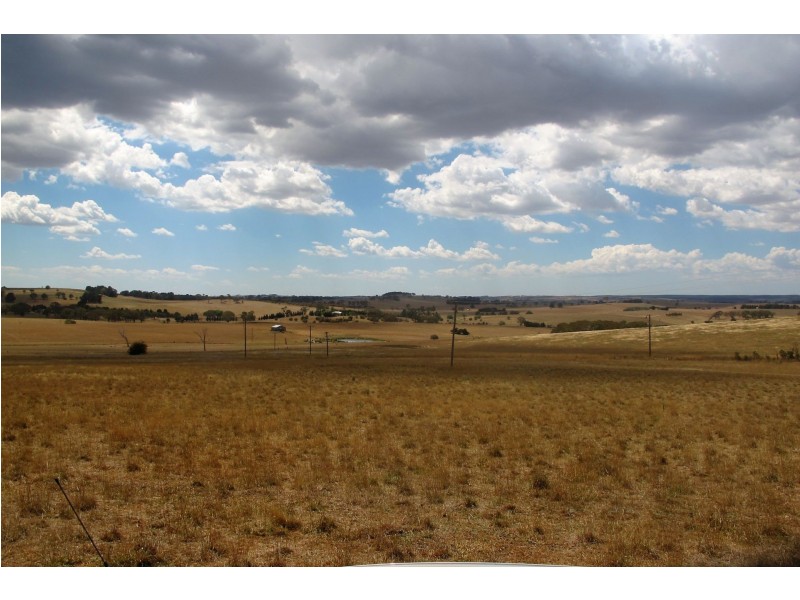 9 Limestone Lane, Blayney NSW 2799