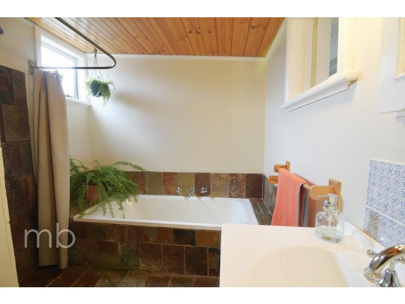 13 Lucas Street, Orange NSW 2800
