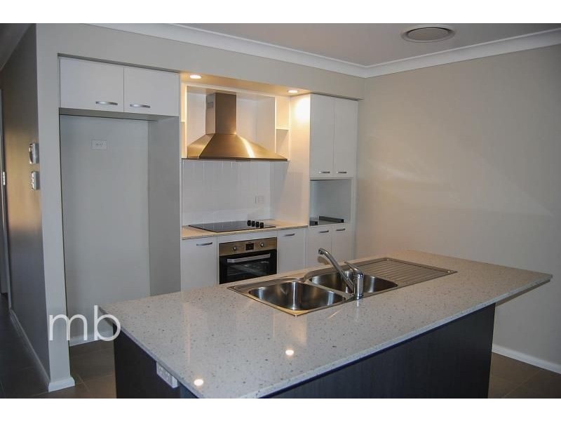 15 Grace Rise, Orange NSW 2800