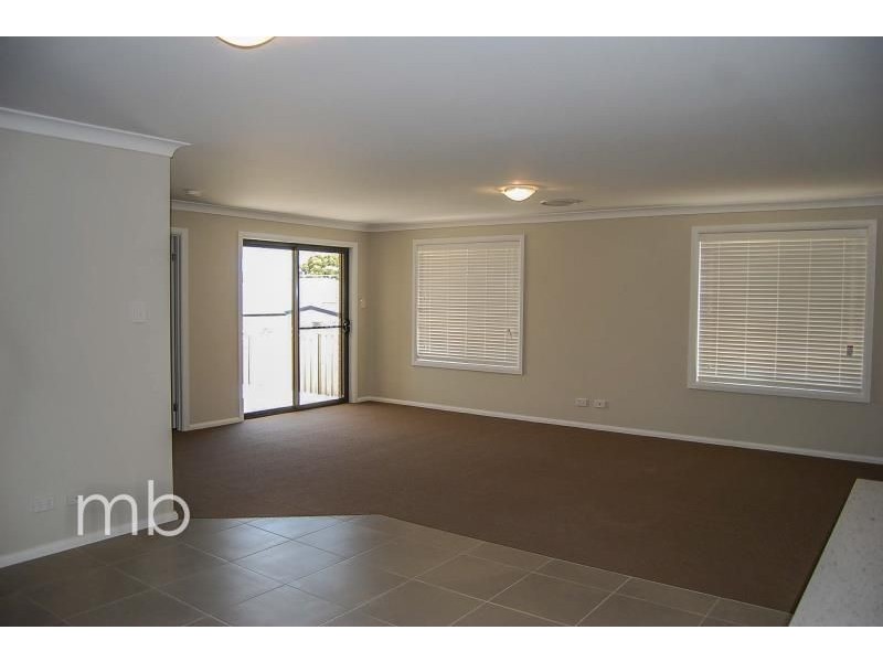 15 Grace Rise, Orange NSW 2800