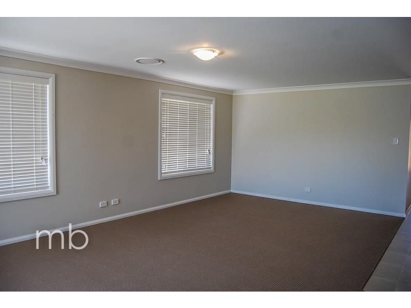 15 Grace Rise, Orange NSW 2800