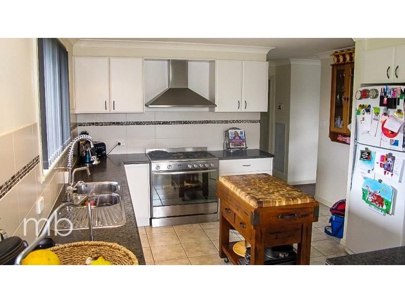 19 North Lane, Forest Reefs NSW 2798