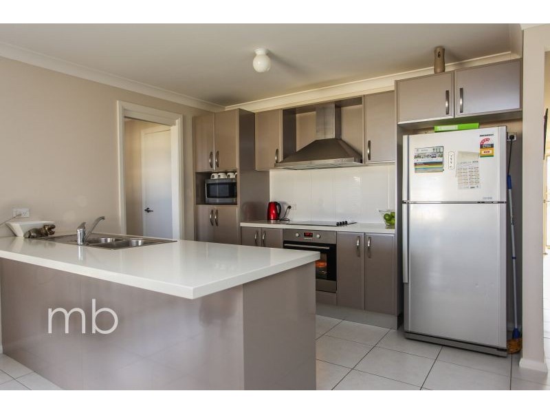 1 Abelia Close, Orange NSW 2800