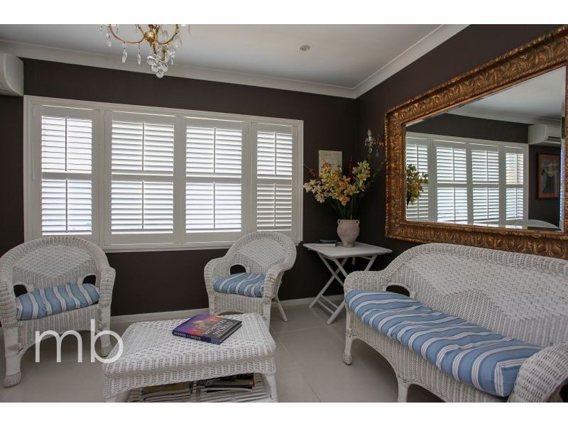 17 Whitney Place, Orange NSW 2800