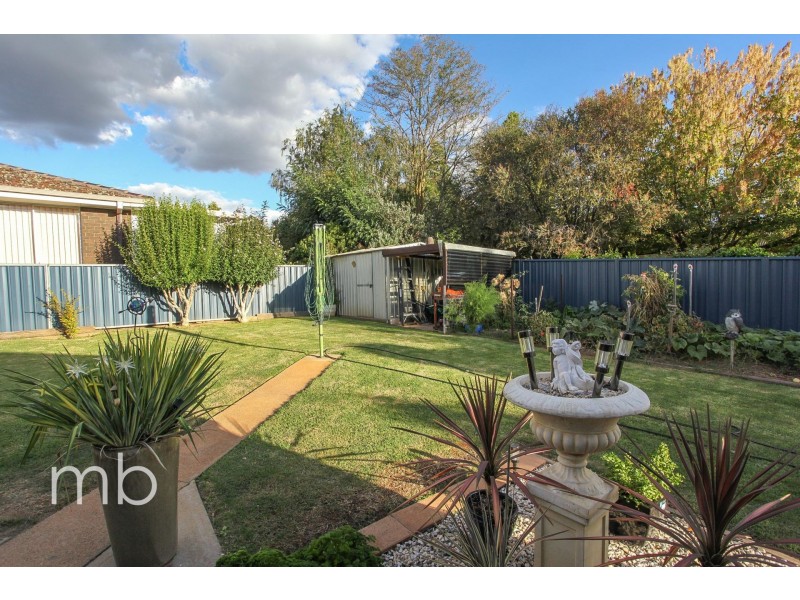 42 Cox Avenue, Orange NSW 2800