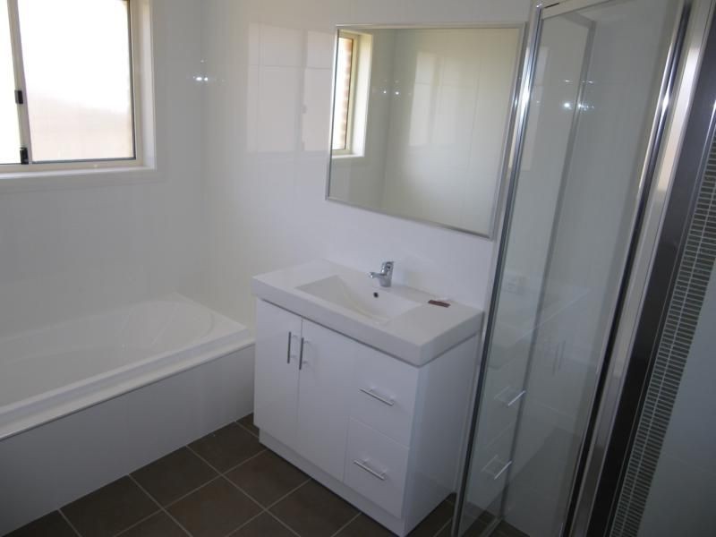 43 Diamond Drive, Orange NSW 2800