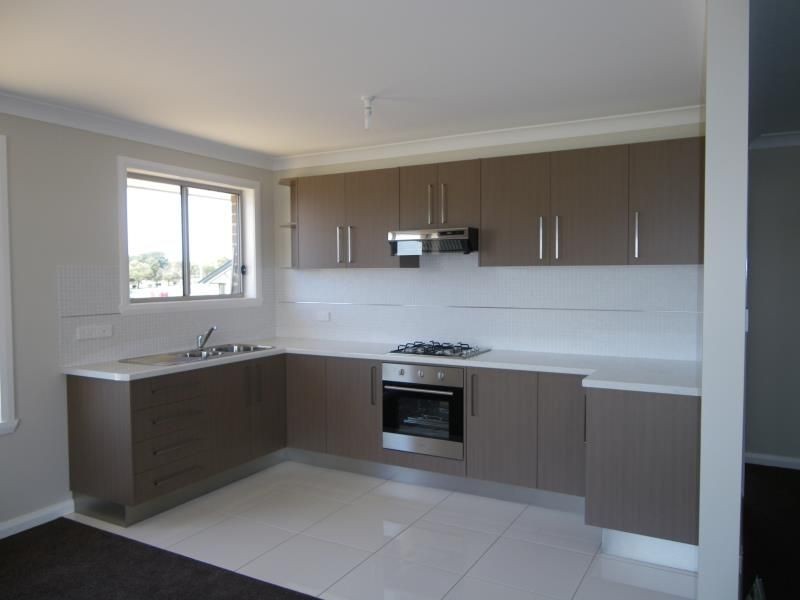 2 Palermo Street, Orange NSW 2800