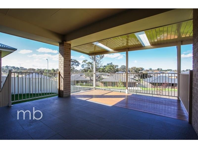 7 Downey Crescent, Orange NSW 2800