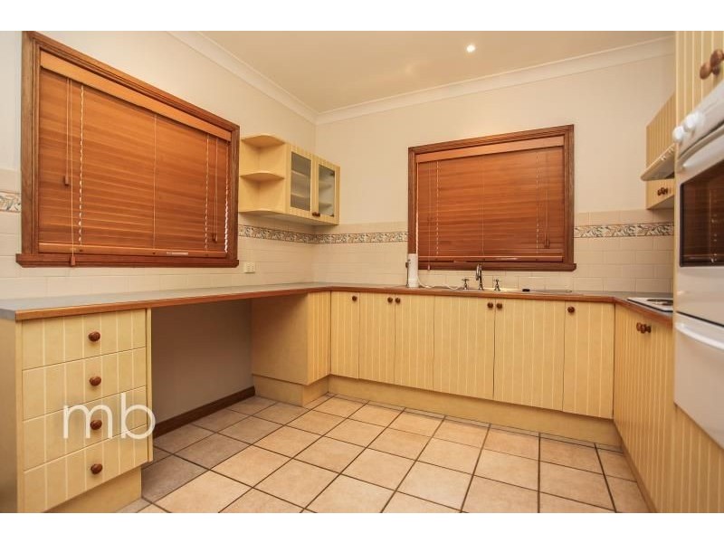 24 Brooklee Lane, Blayney NSW 2799