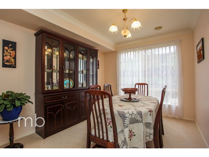 7 Booth Crescent, Orange NSW 2800