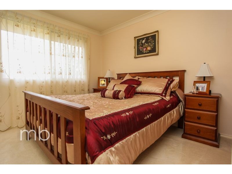 7 Booth Crescent, Orange NSW 2800