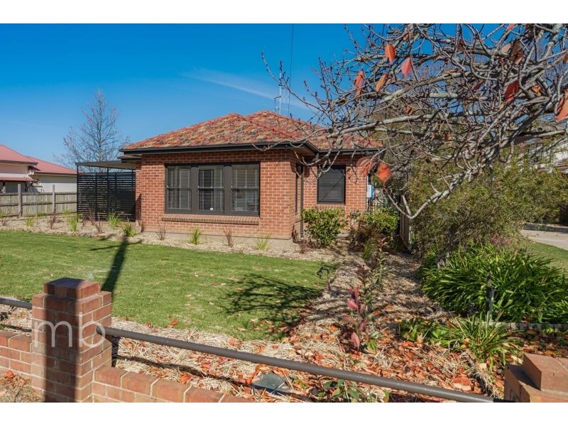 12 Ophir Street, Orange NSW 2800