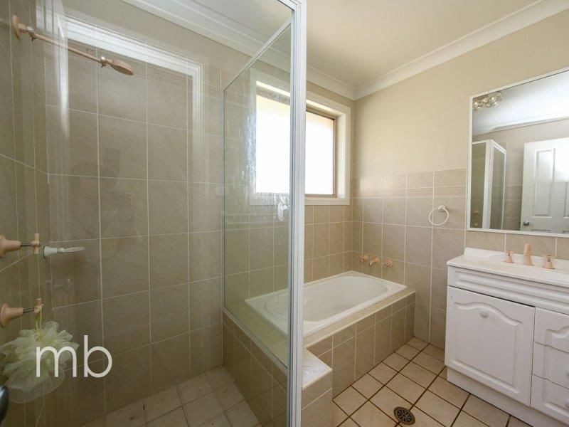 26 Holman Way, Orange NSW 2800