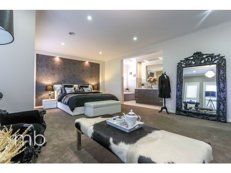 1 Rossetto Close, Orange NSW 2800