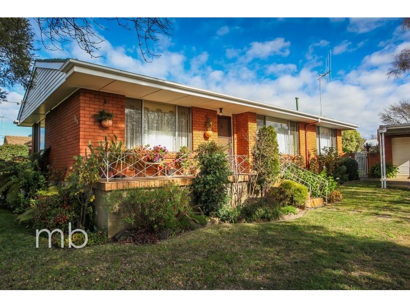349 Peisley Street, Orange NSW 2800