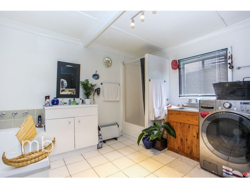 9 Pilcher Street, Millthorpe NSW 2798