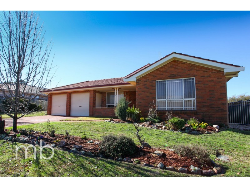 6 Magnolia Way, Orange NSW 2800