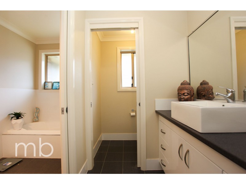 6 Bella Vista Close, Orange NSW 2800