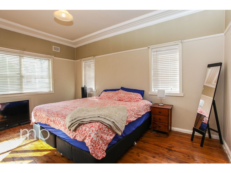 12 Fox Avenue, Orange NSW 2800