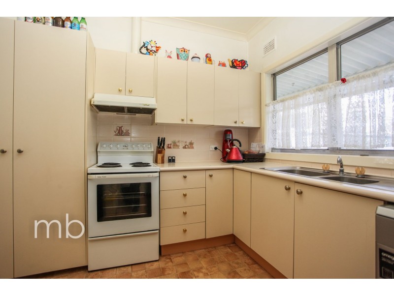 12 Fox Avenue, Orange NSW 2800