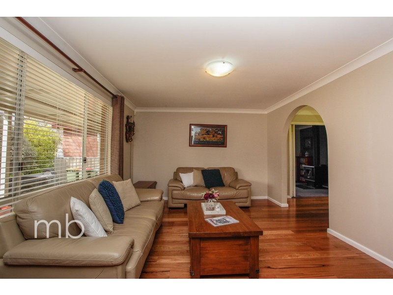 33 James Sheahan Drive, Orange NSW 2800