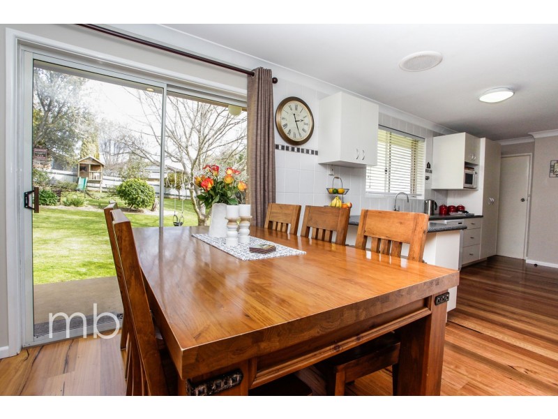 33 James Sheahan Drive, Orange NSW 2800