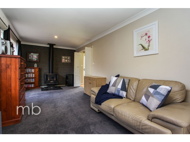 33 James Sheahan Drive, Orange NSW 2800