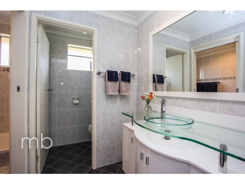 33 James Sheahan Drive, Orange NSW 2800