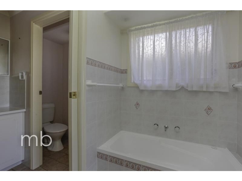 19 Coombes Place, Orange NSW 2800