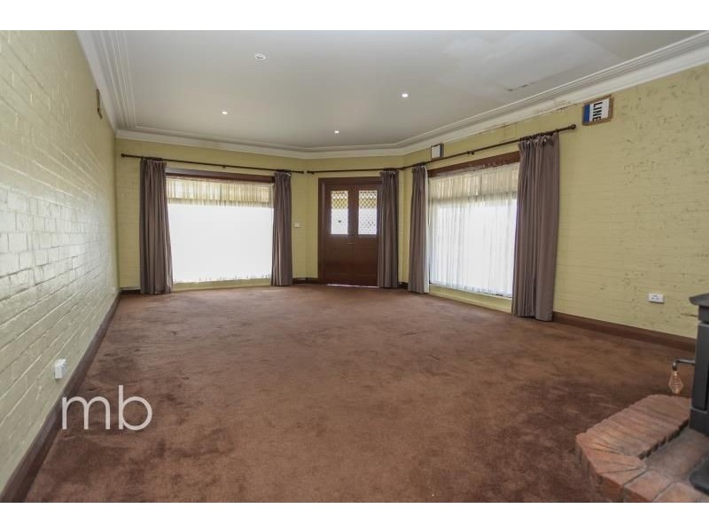 26 Caroline Street, Orange NSW 2800
