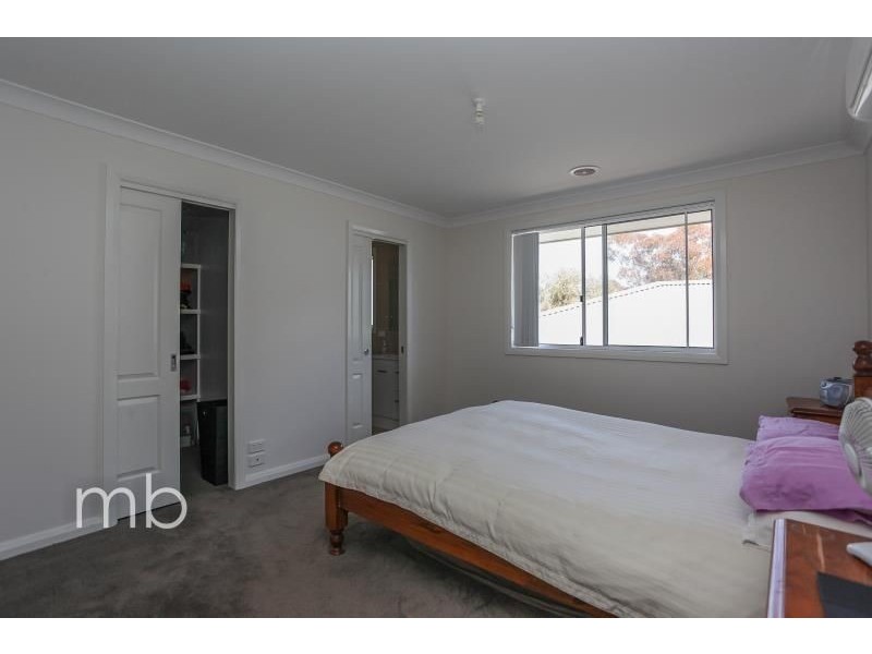 79A William Maker Dr, Orange NSW 2800