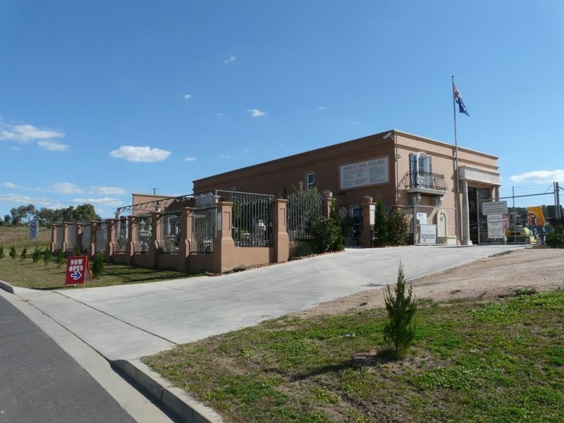 9 Lombard Drive, Bathurst NSW 2795