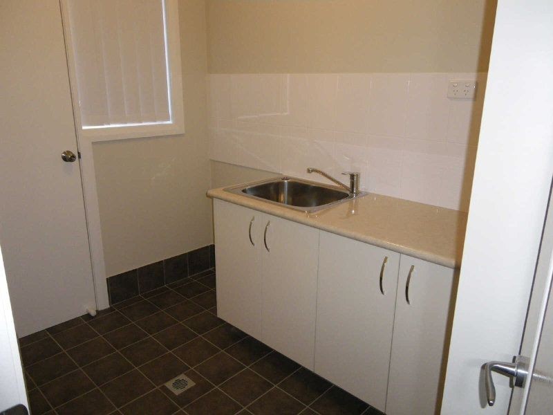 11 Onyx Place, Orange NSW 2800