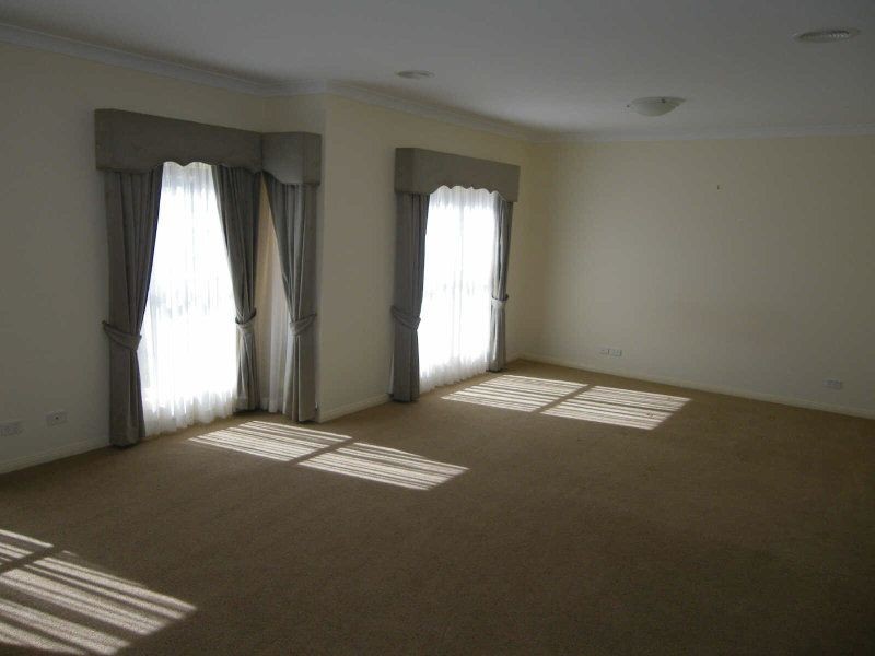 28 Isaac Drive, Orange NSW 2800